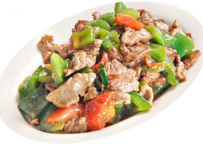 Stir-fried Beef with Green Peppers